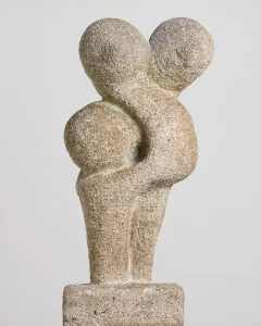 Beeld 'Zwangerschap' van Rob Cerneüs sr.