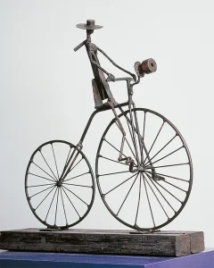 Beeld 'Big bicycle' van Rob Cerneüs
