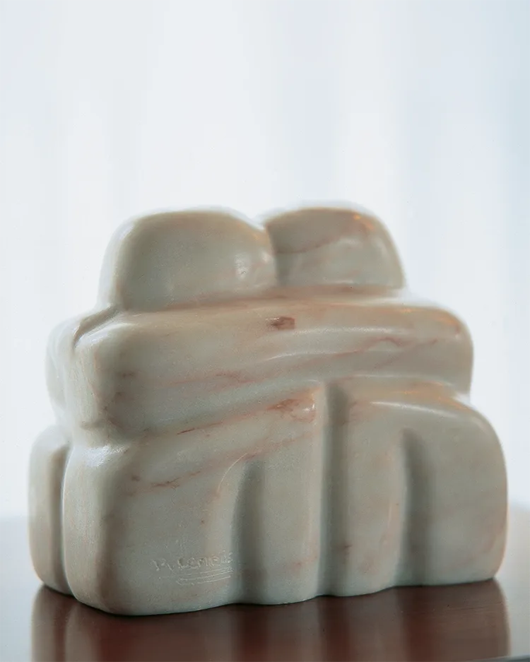 Beeld 'Zonder titel' van Rob Cerneüs