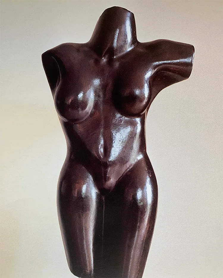 Beeld 'Torso violetta' van Rob Cerneüs