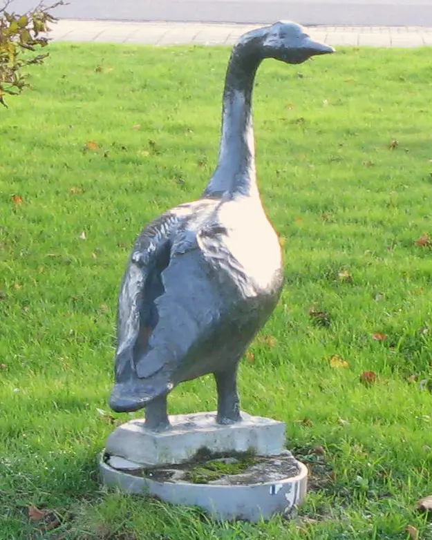 Beeld 'Zwaan' van Rob Cerneüs