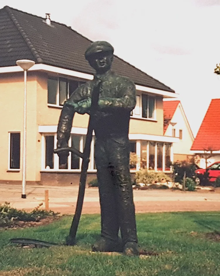 Beeld 'Boerenjongen' van Rob Cerneüs