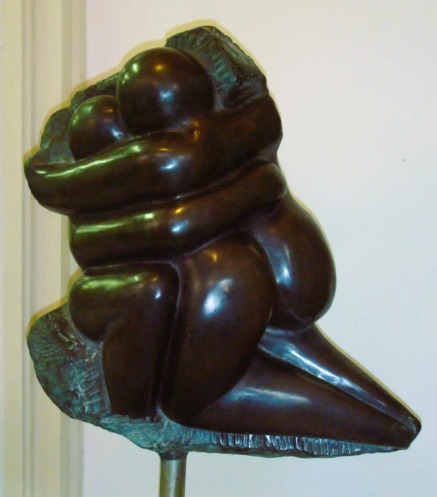 Beeld 'Vivant' van Rob Cerneüs