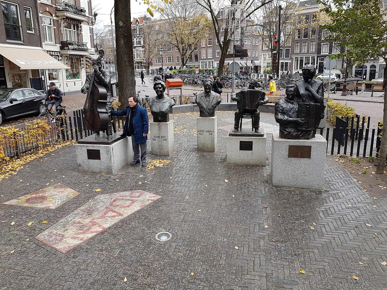 Beeld 'Manke Nelis' van Rob Cerneüs