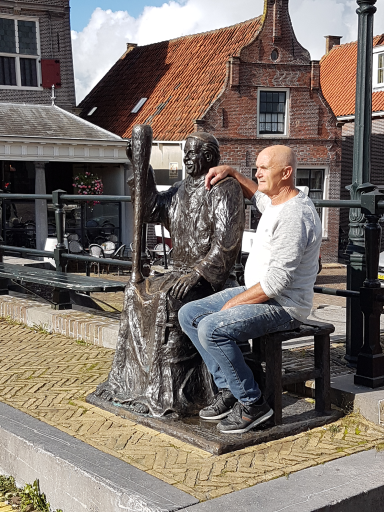 Beeld 'De monnik' van Rob Cerneüs